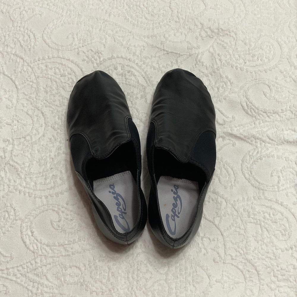 Capezio Size 12M Womens Black Split-Sole Slip-On Dance Shoes - Picture 5 of 9